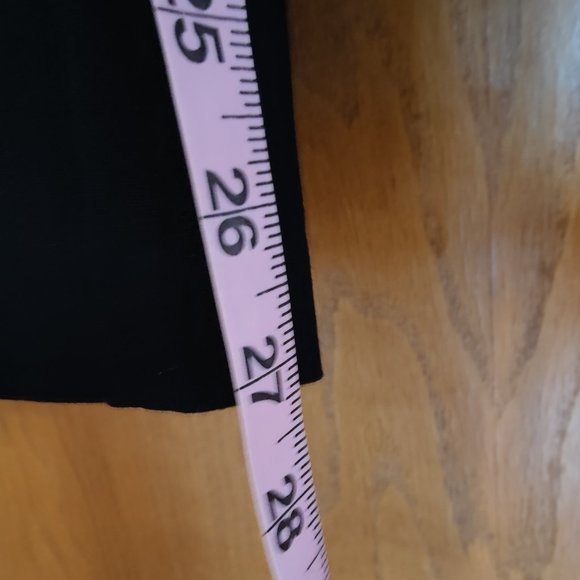 Ann Taylor Ponte Dress; Size 8; Black, off-white. - Picture 5 of 5